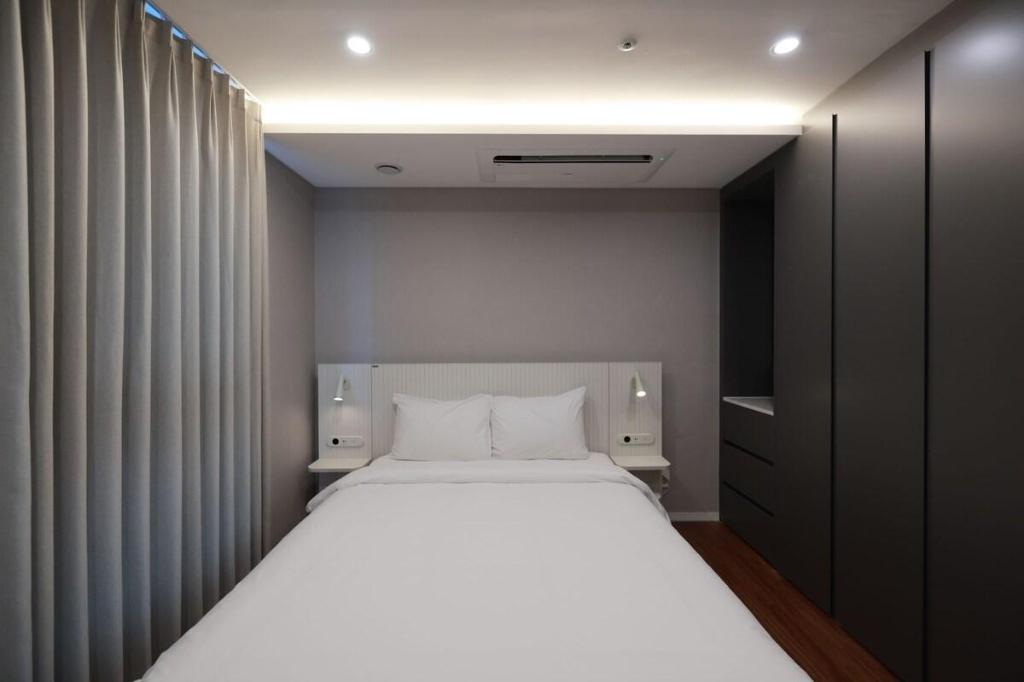 Best Hotels in Seoul, South Korea – Gangnam Apartment (60m², 2 Bedrooms, 1 Private Bathroom) Review