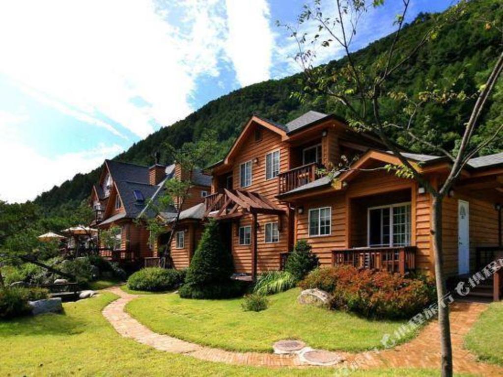 Best Hotels in Yangyang, South Korea – Sanwoolrim Pension Review