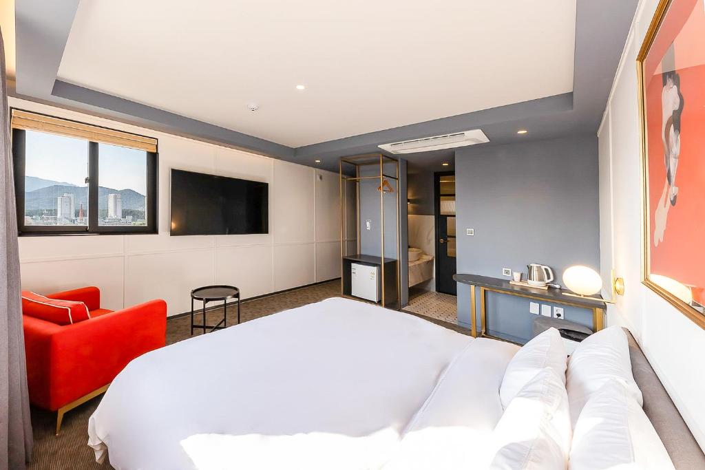 Brown-Dot Hotel Ulsan Sincheon image