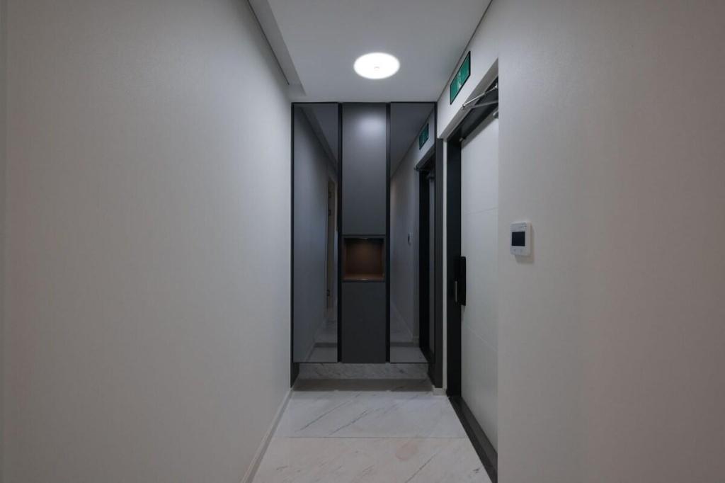 강남의 아파트먼트 (60m², 침실 2개, 프라이빗 욕실 1개) image