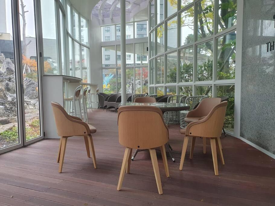 글랜하우스&글랜스토어 image