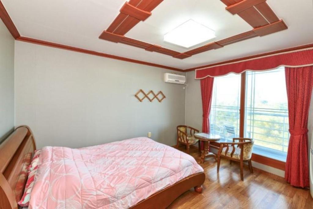 Best Hotels in Sokcho, South Korea – Seon Rising House Review