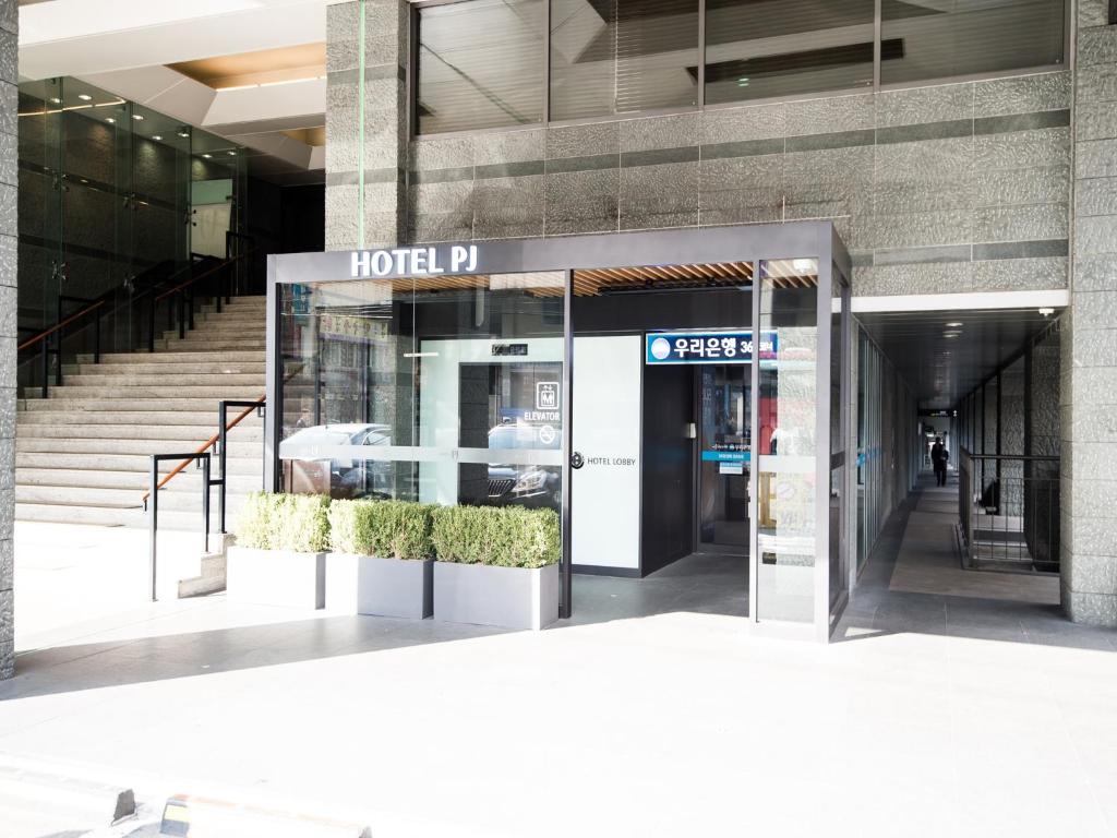 Best Hotels in Seoul, South Korea – Hotel PJ Myeongdong Review