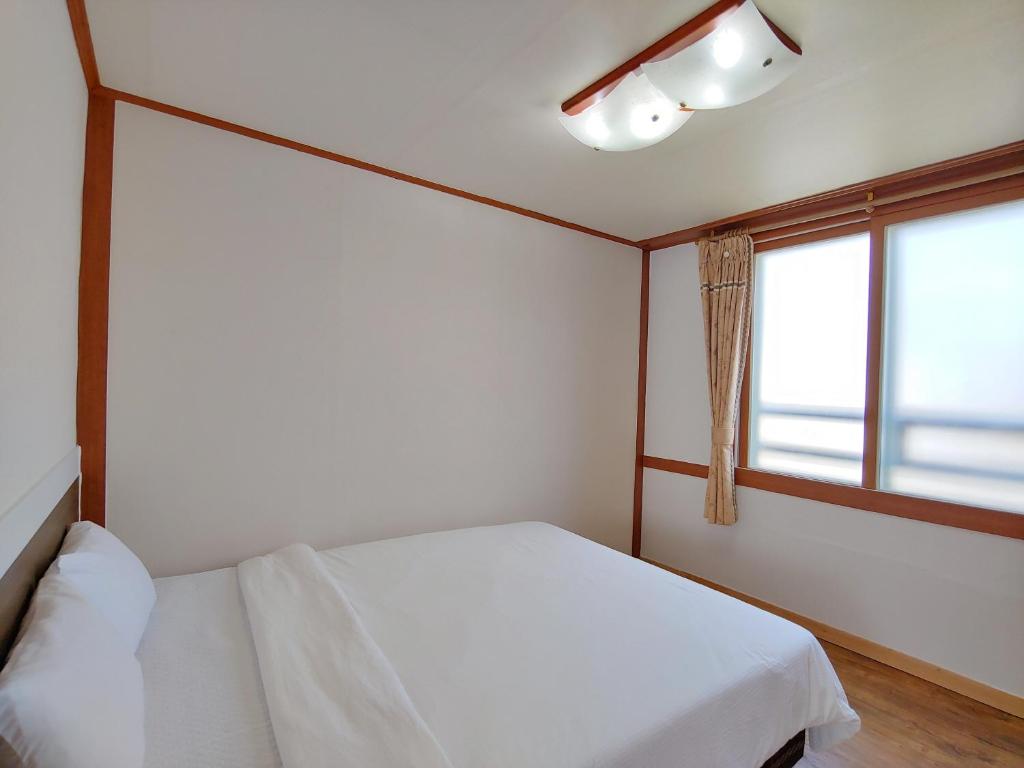Best Hotels in Jeju, South Korea – Bomulsum Review