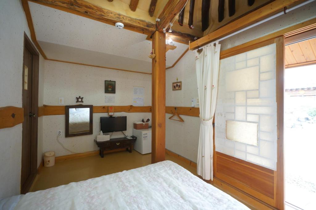 Best Hotels in Jeonju, South Korea – Hanokmadang Review