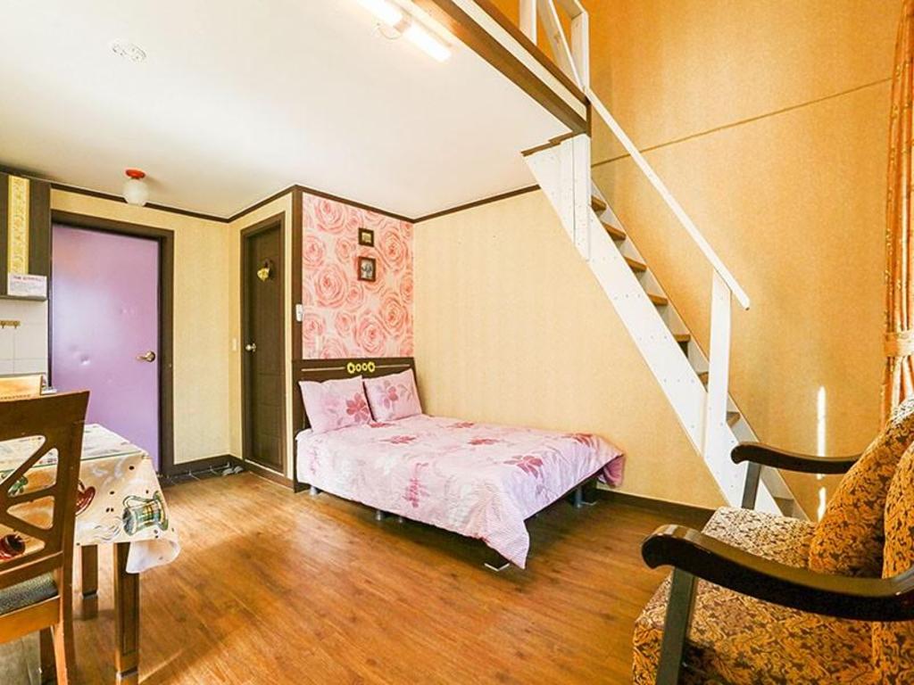 Best Hotels in Chuncheon, South Korea – Gangchon Areumdaun Jip Pet-Friendly Pension Review