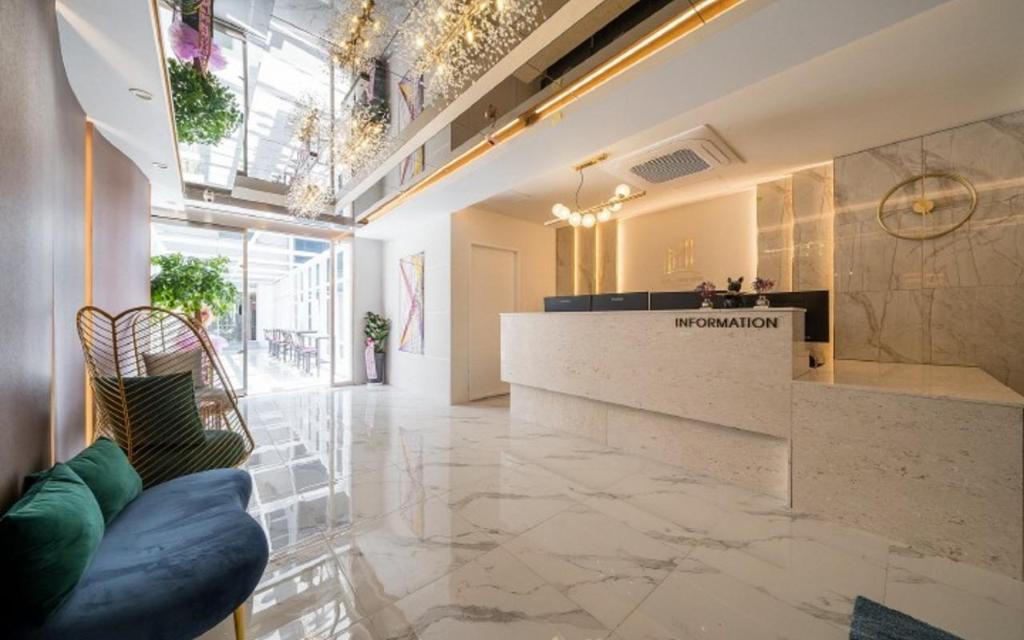 DeHomme Hotel image
