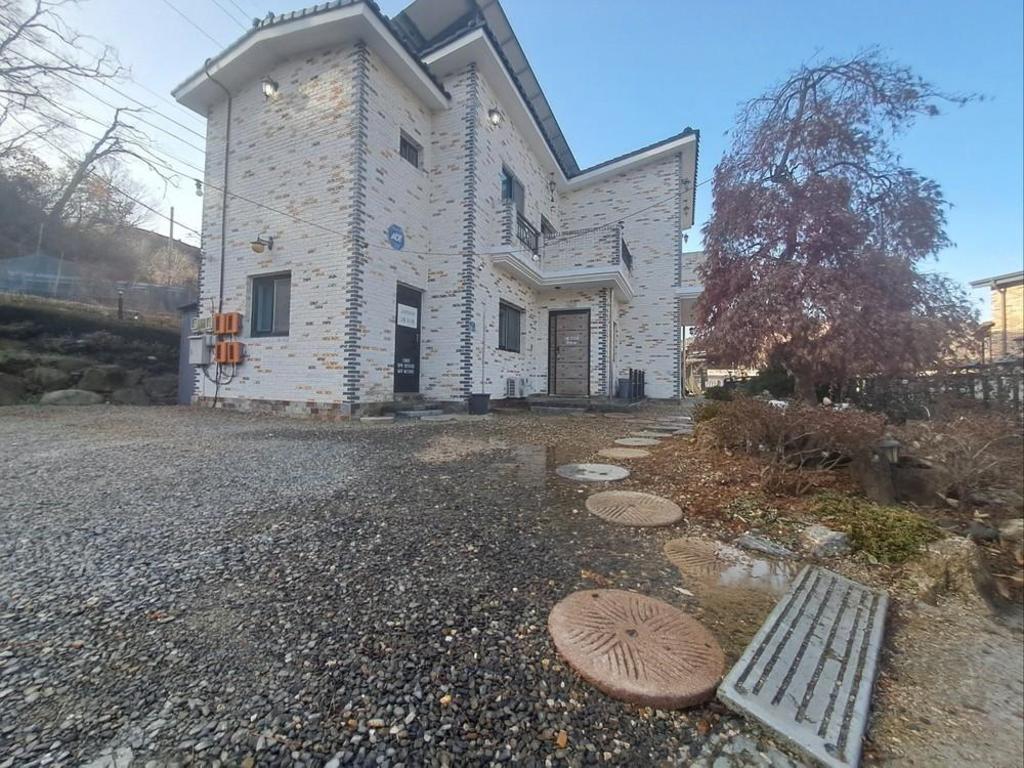 삼갈 소막대기 펜션 image