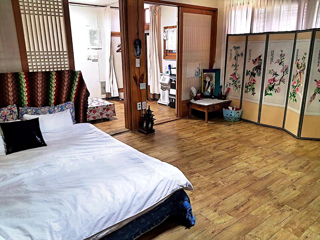 풍남동의 프라이빗 하우스 (232m², 침실 2개, 프라이빗 욕실 2개) image