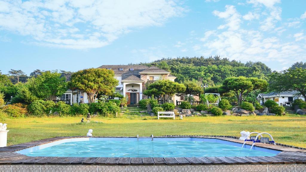 태안 리멤버 애견동반 펜션 (Taean Remember Pension) image