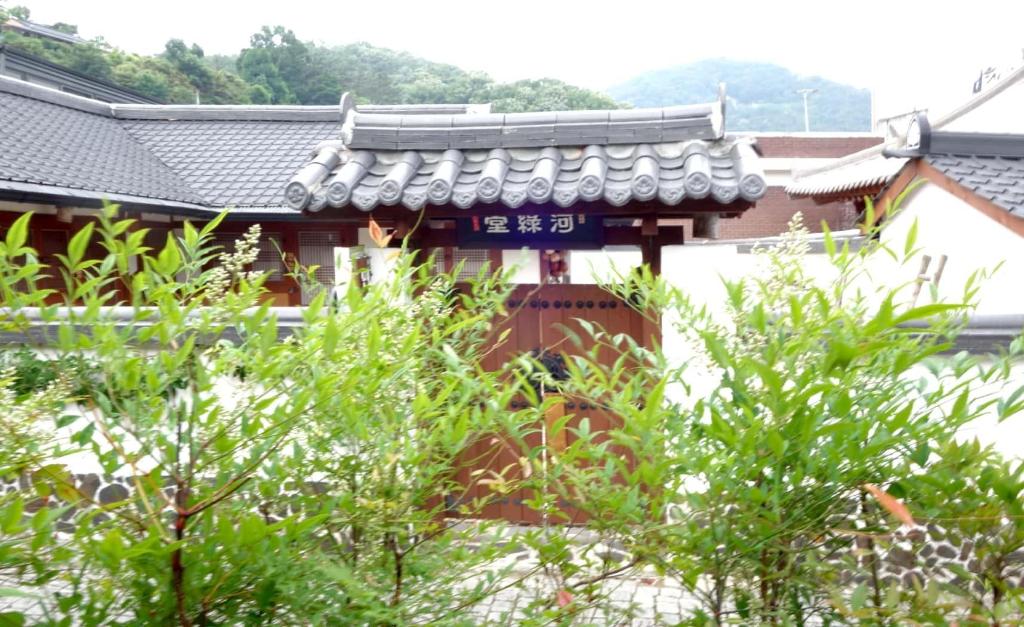 풍남동의 프라이빗 하우스 (232m², 침실 2개, 프라이빗 욕실 2개) image