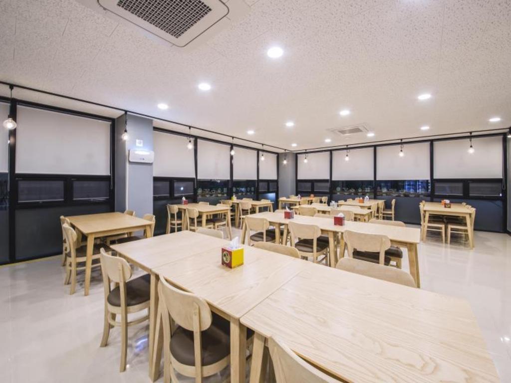 나이스 호텔 image
