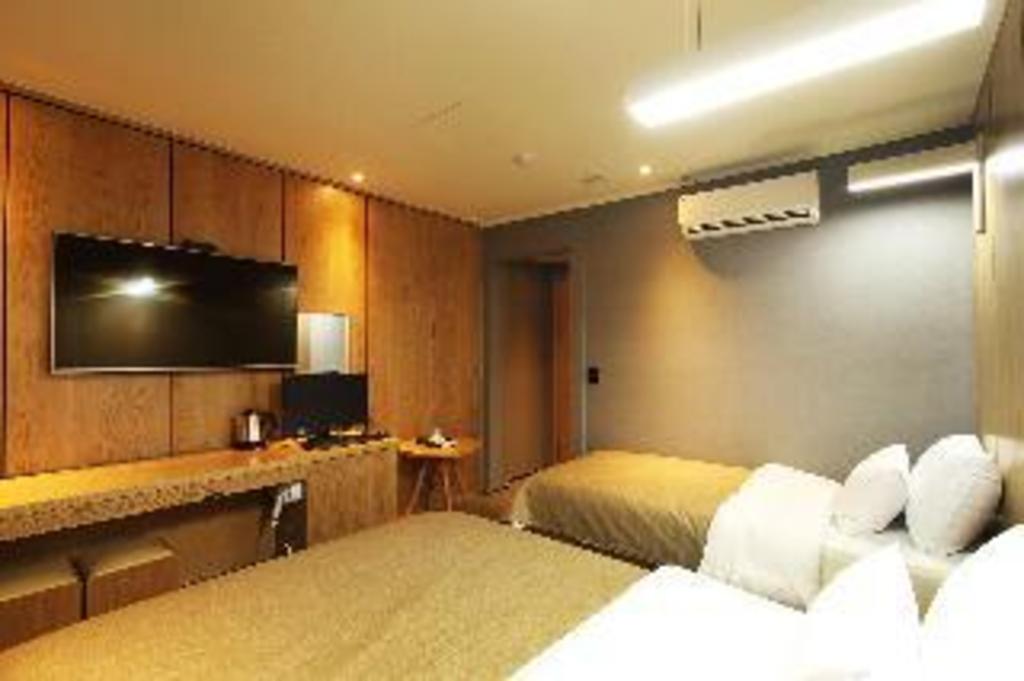 Hotel Soopil image