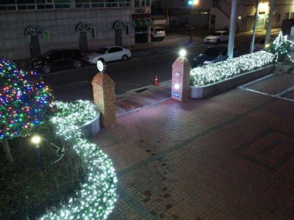 Geoje Jangseungpo Lighthouse Hotel image