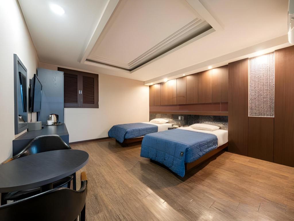 인천공항호텔 준 image
