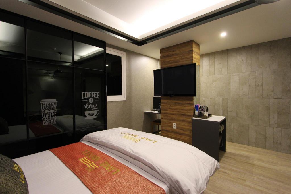 라인모텔 image