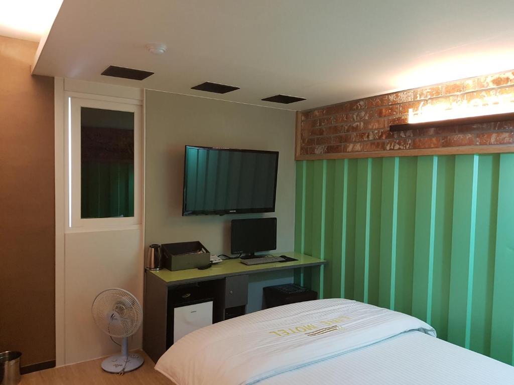 라인모텔 image
